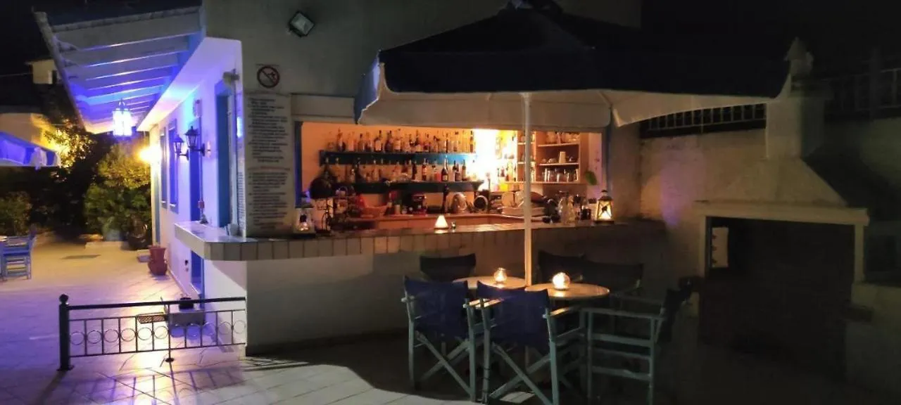 ספרטיה Blue White Apartments - Kefallonia Poolside Retreats יוון